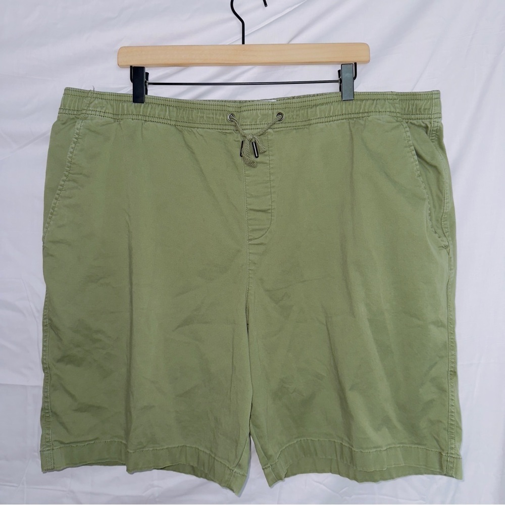 Men's Gap Green Pull On Flat Front Stretch Shorts size XXL
